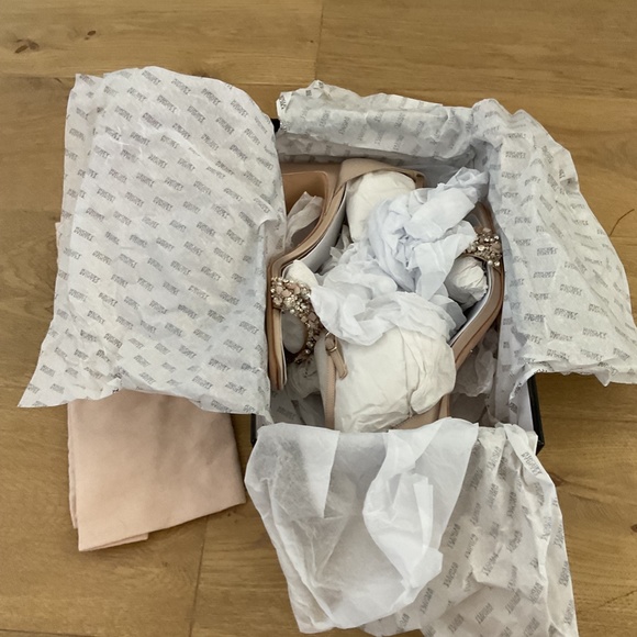 NIB Badgley Mischka Teela Heeled Sandal - Picture 4 of 8